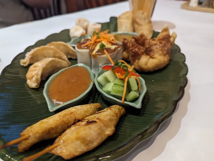 Green Peapod Thai Restaurant 5