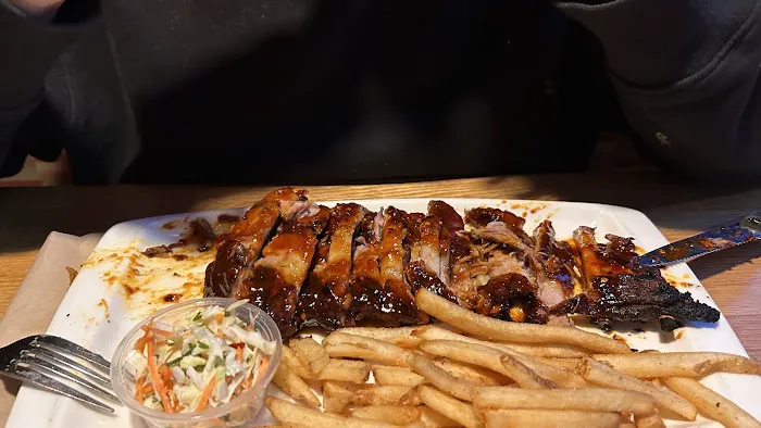 Applebee's Grill + Bar 4