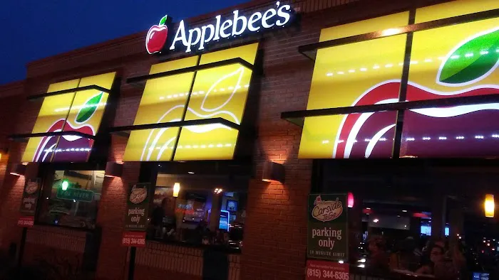 Applebee's Grill + Bar 7