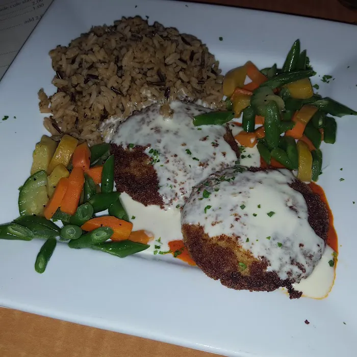 Labemi's Tavern & Restaurant 5