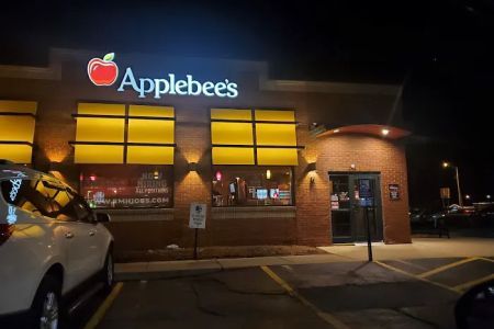 Applebee's Grill + Bar