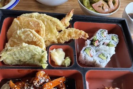 Kubo Sushi and Sake Lounge