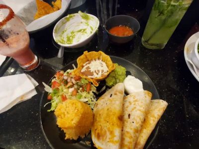 Sammy's Mexican Grill and bar 0