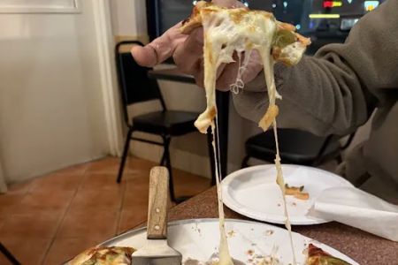 White Cottage Pizzeria