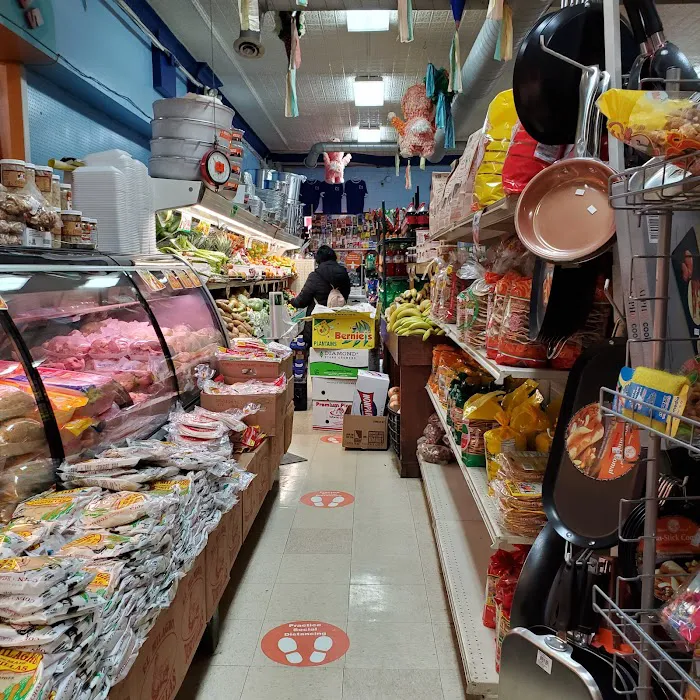 Mas Por Menos Grocery 7