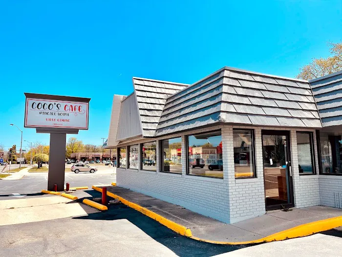 Coco's Cafe & Pancake House 7