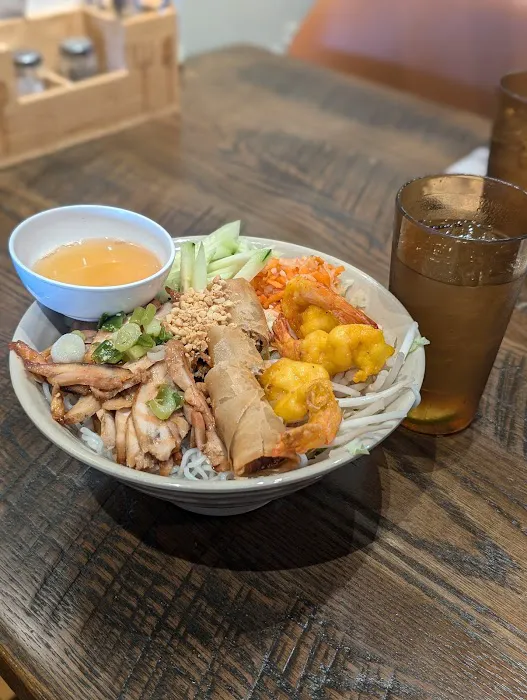 Madame Phở 4