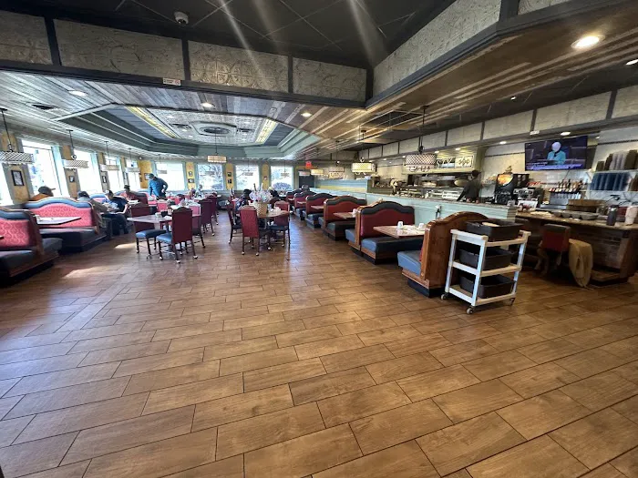 Dynasty Family Restaurant 4