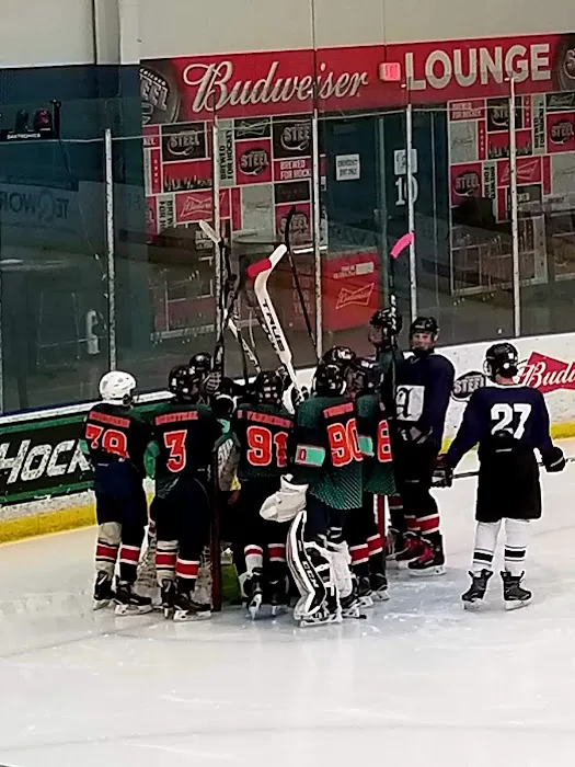 Fox Valley Ice Arena 10