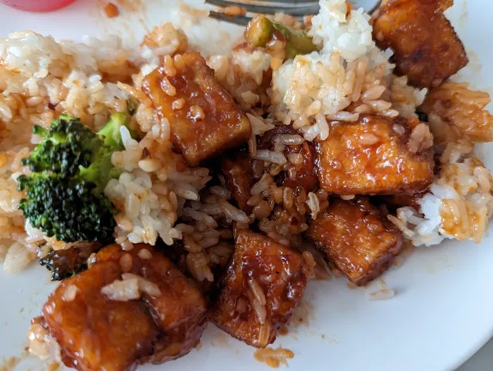 Ren's Chinese Restaurant 10