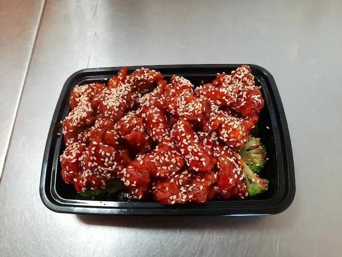 Ren's Chinese Restaurant 9