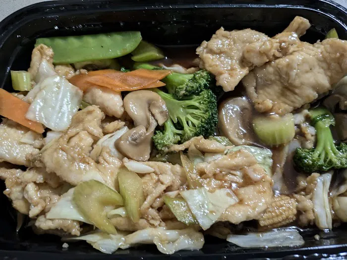 Golden Phoenix Restaurant 10