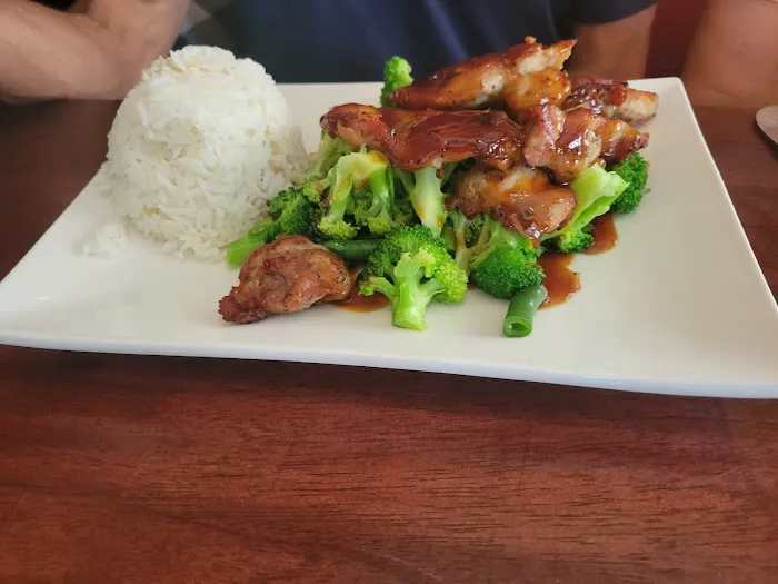 Yum Yum Thai Inc 9