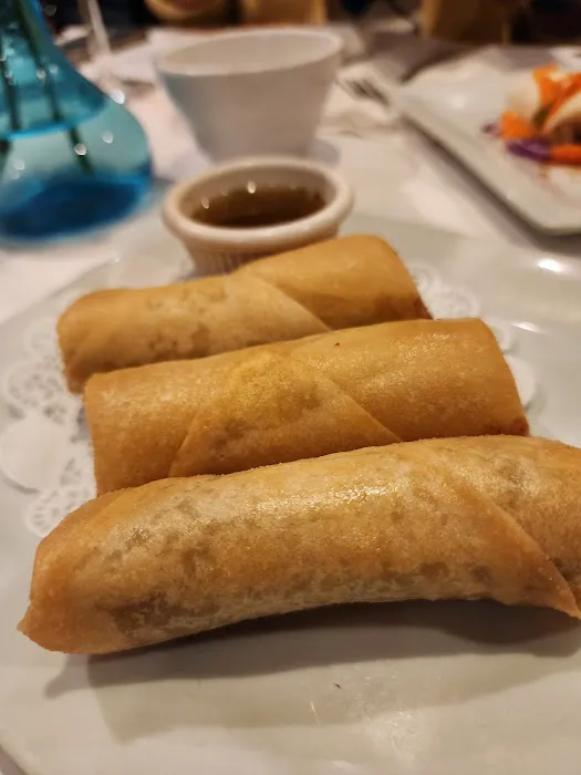 Montri Thai Fine Cuisine 3