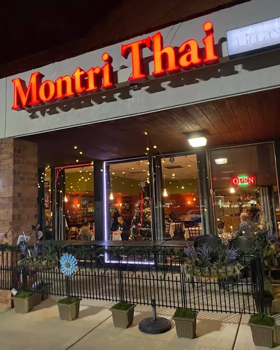 Montri Thai Fine Cuisine 1