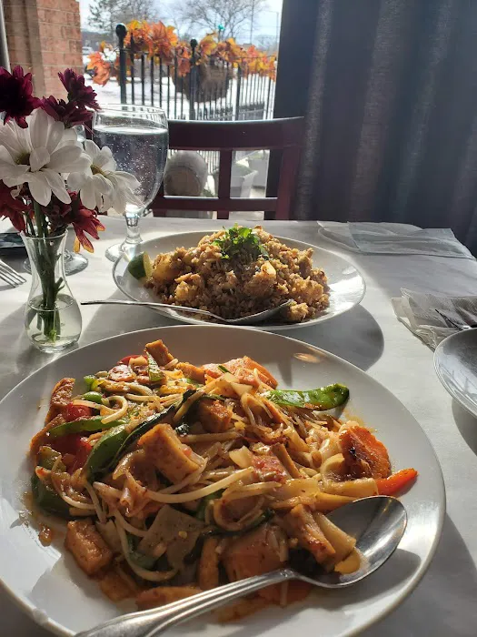 Montri Thai Fine Cuisine 5