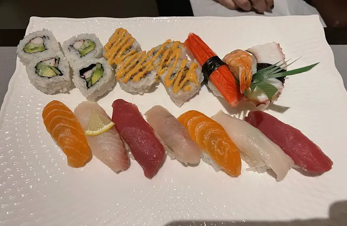 Shima's Sushi - Japanese Restaurant 7