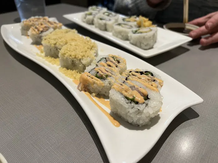 Shima's Sushi - Japanese Restaurant 4