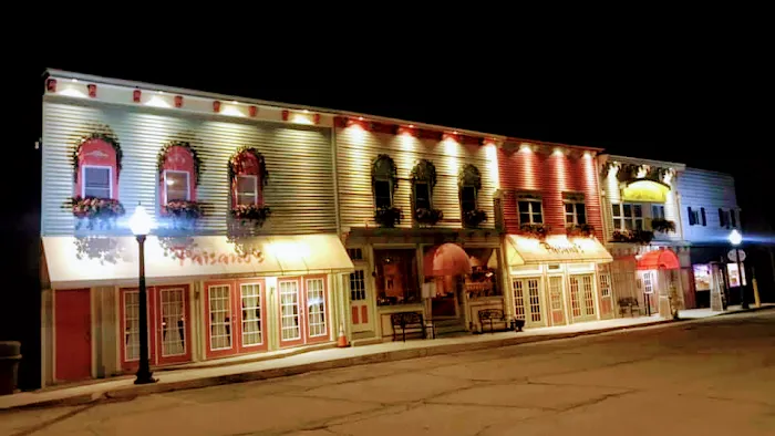Paisano's On Broadway Italian Steakhouse 9
