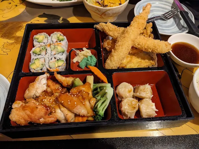 Sumo Hibachi Steakhouse and Sushi Bar 10