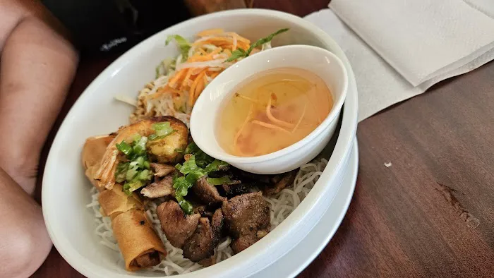 Pho Tastic Vietnamese Restaurant 4