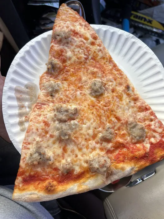 Federico's Pizza 3