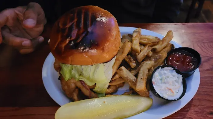 Windward Tavern 7