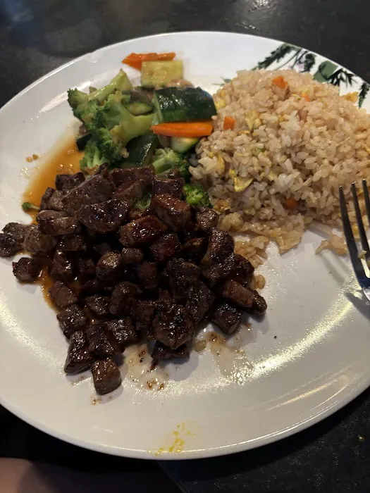 Uminoya Sushi & Hibachi Restaurant 9