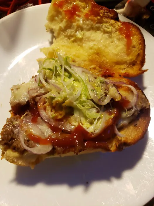 LT's Pizzeria 6