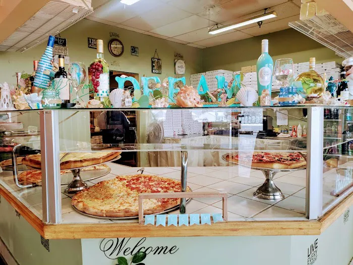 LT's Pizzeria 3
