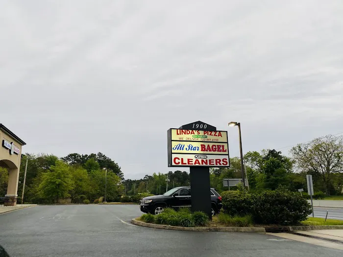 Linda's Pizza and Italian Restaurant Manchester, N.J. 8