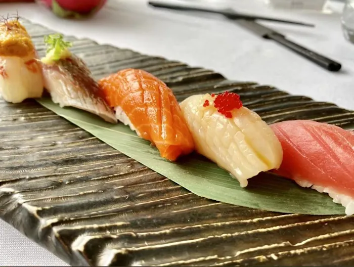 Hoshino Sushi 10
