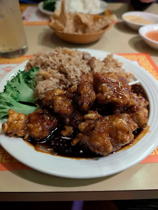 Hong Luck Restaurant 3