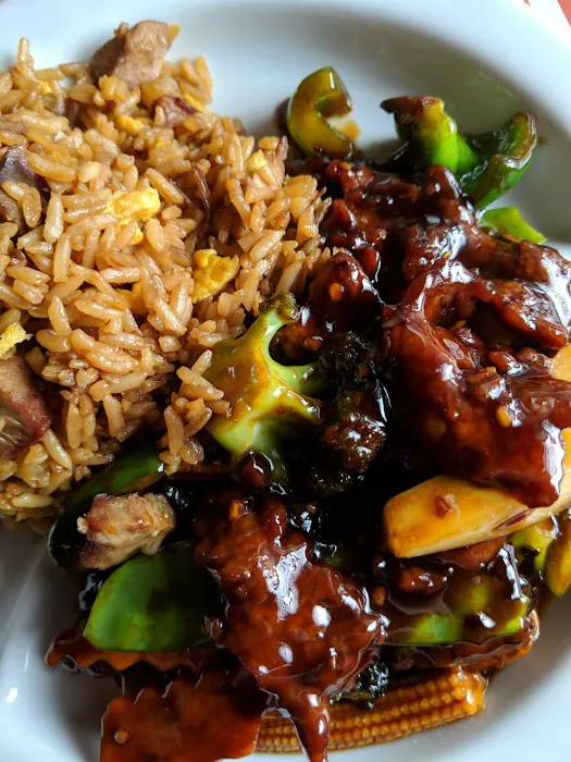 Hong Luck Restaurant 6