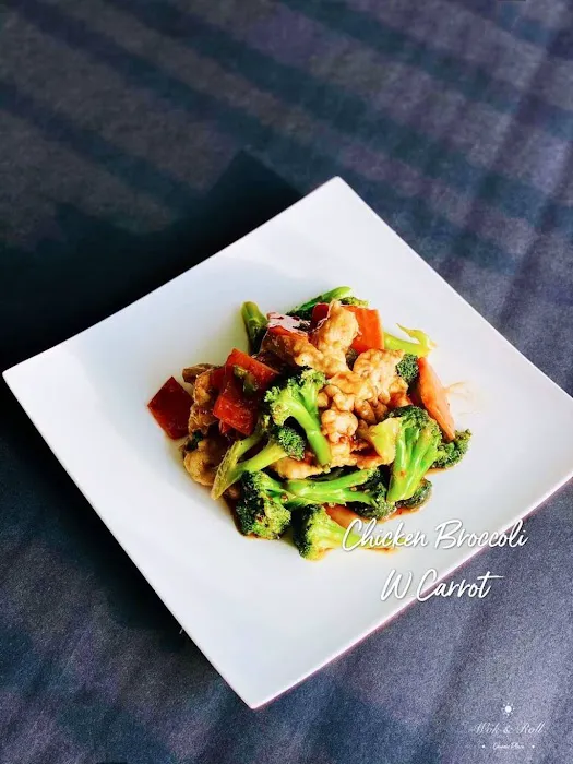 Wok & Roll Chinese Restaurant 6