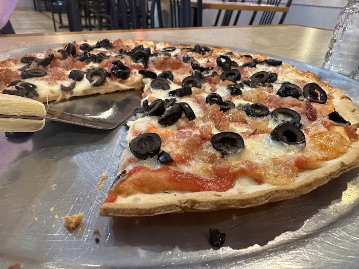 Attilio's Restaurant & Pizza 4