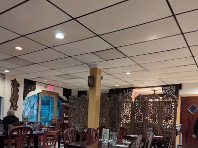 Siam Basil Thai Restaurant 0