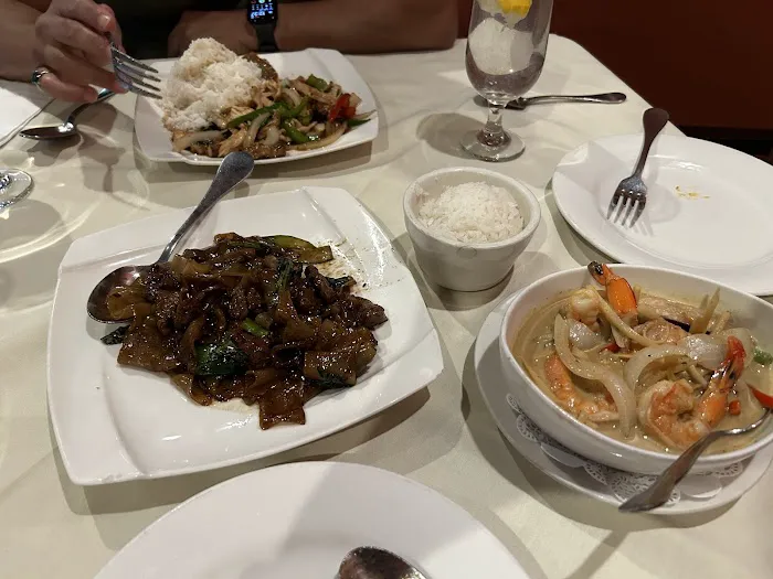 Ricky's Thai 3
