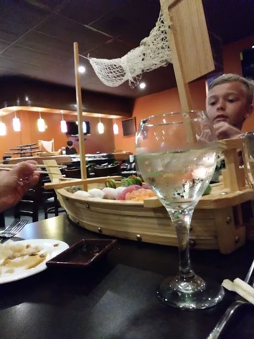 Sakana Sushi Asian Fusion Restaurant 3