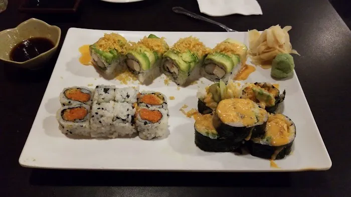 Sakana Sushi Asian Fusion Restaurant 4