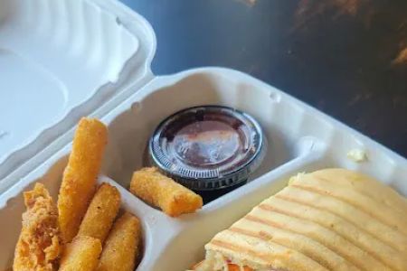 Hot Roostah Restaurant