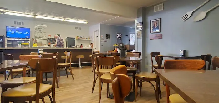 Poppy's Restaurant 4
