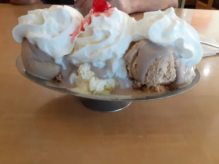 Friendly's 7