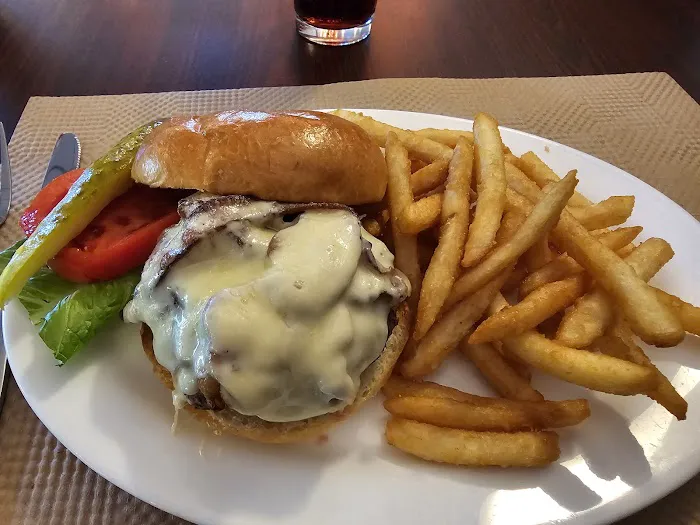 Pulaski Street Grille 6