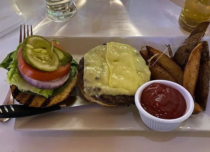 Tweed's Restaurant 4