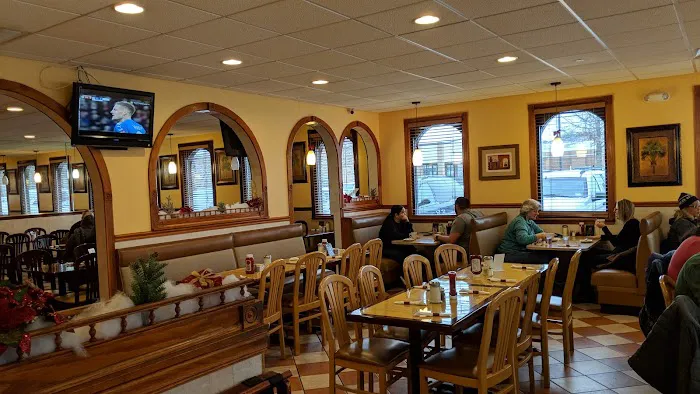 Golden Palace Diner & Restaurant 6