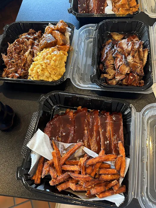 Henri's Hotts Barbeque 6