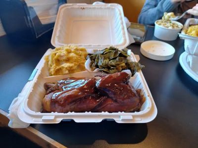 Henri's Hotts Barbeque 0