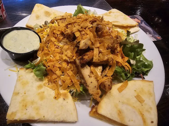 Applebee's Grill + Bar 6