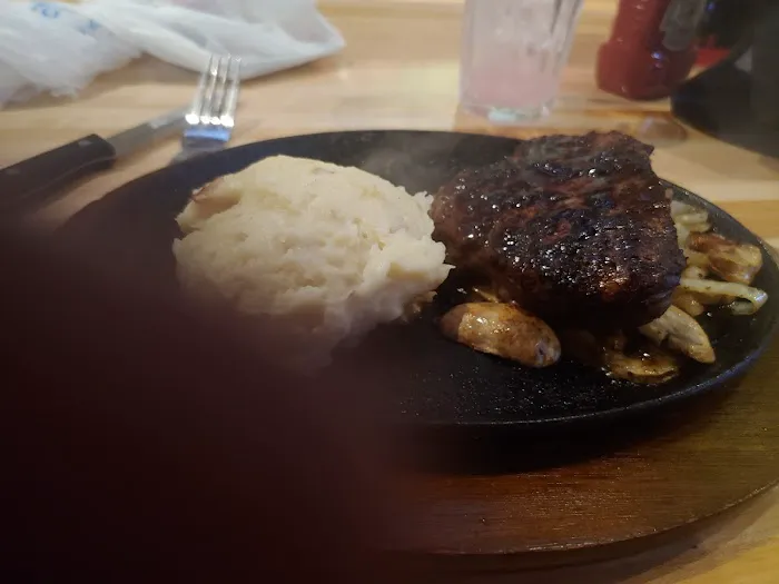 Applebee's Grill + Bar 2